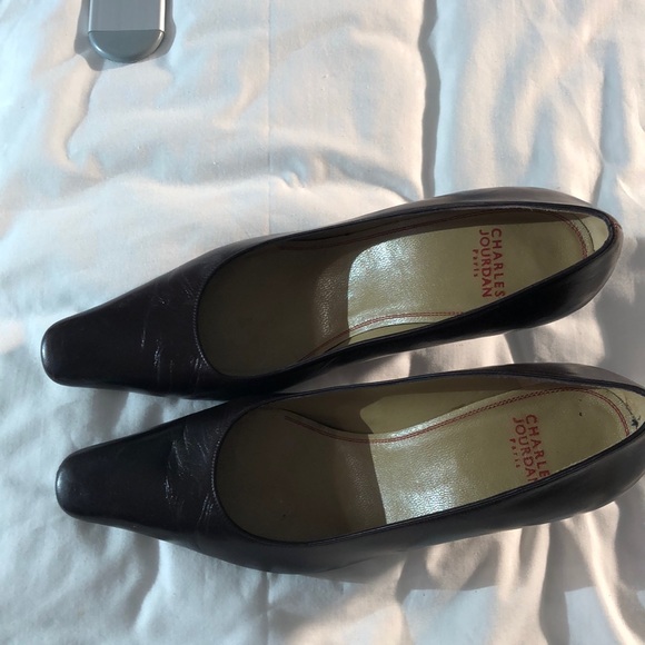 Charles Jourdan - Picture 3 of 5